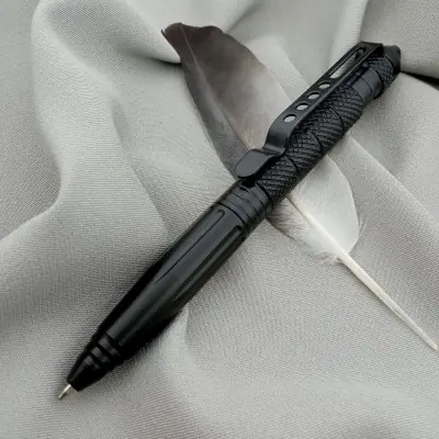 Crusher tactical pen